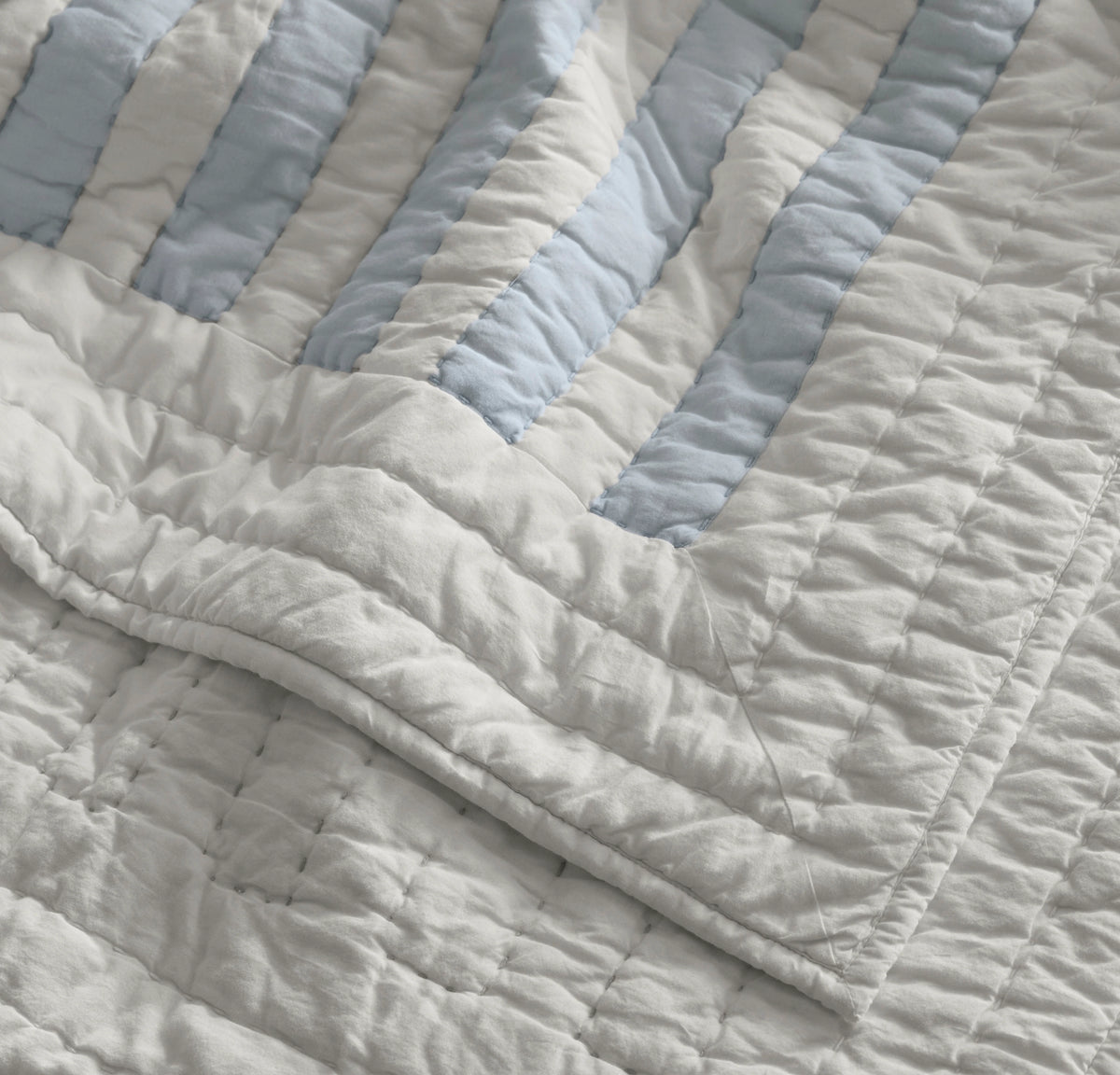 Shoreline Quilt Set - White/Seabreeze