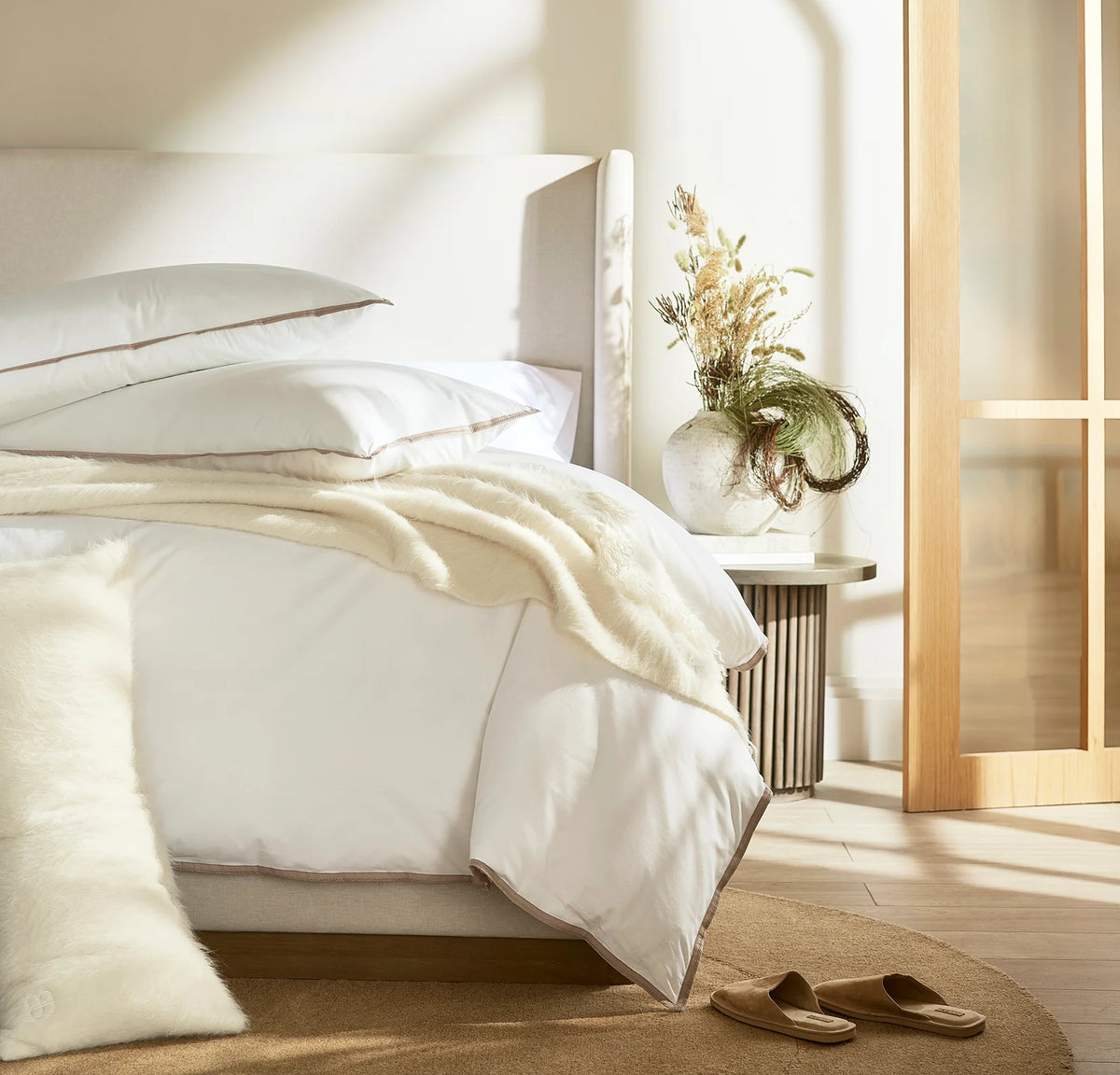 The Vérité Throw Blanket - Cream