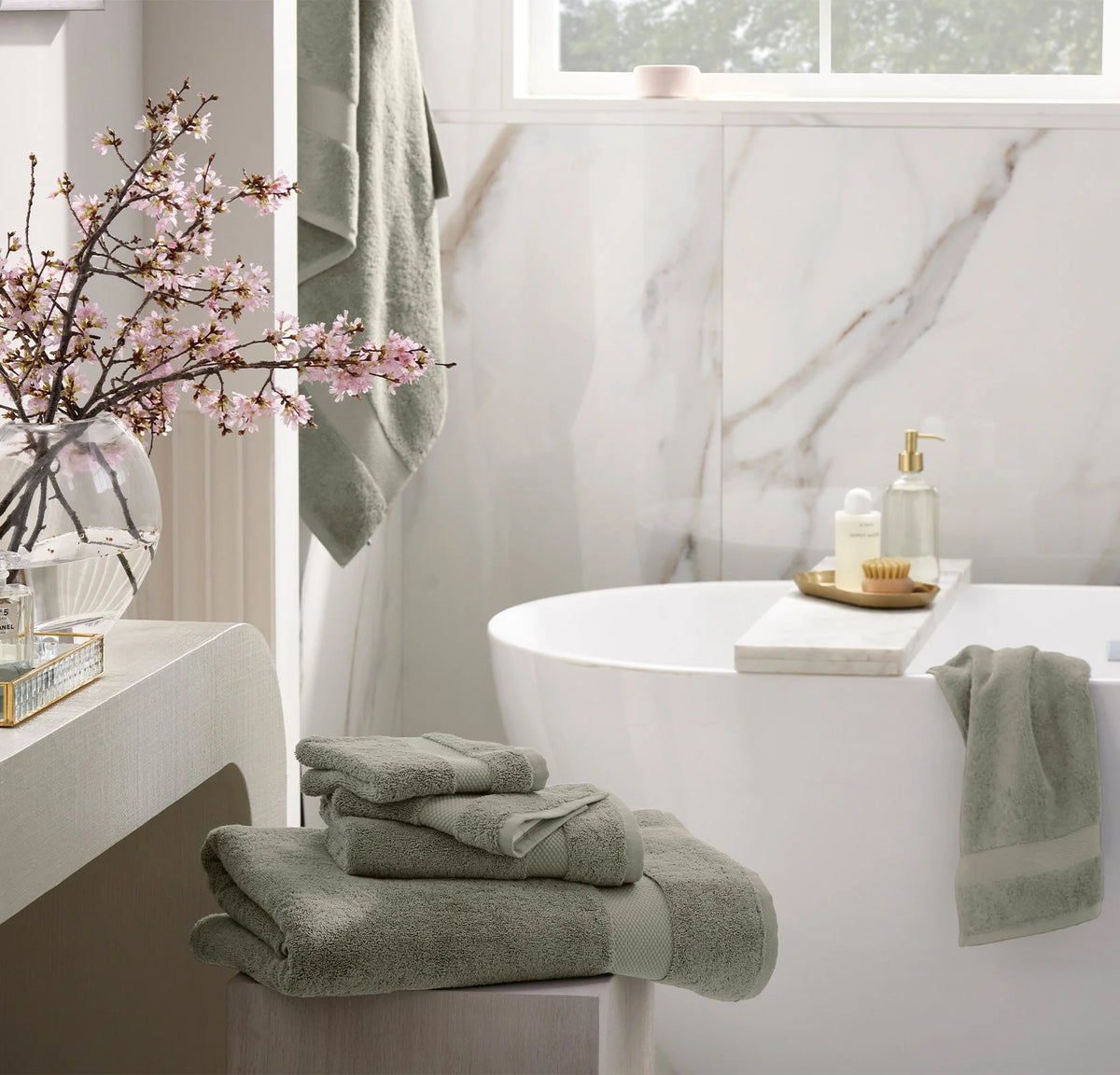 Plush Bath Sheet Set