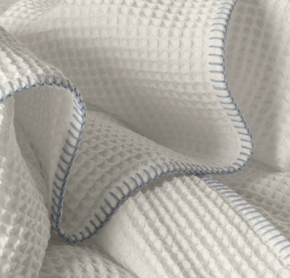 Waffle Bed Blanket - White/Hydrangea Whipstitch