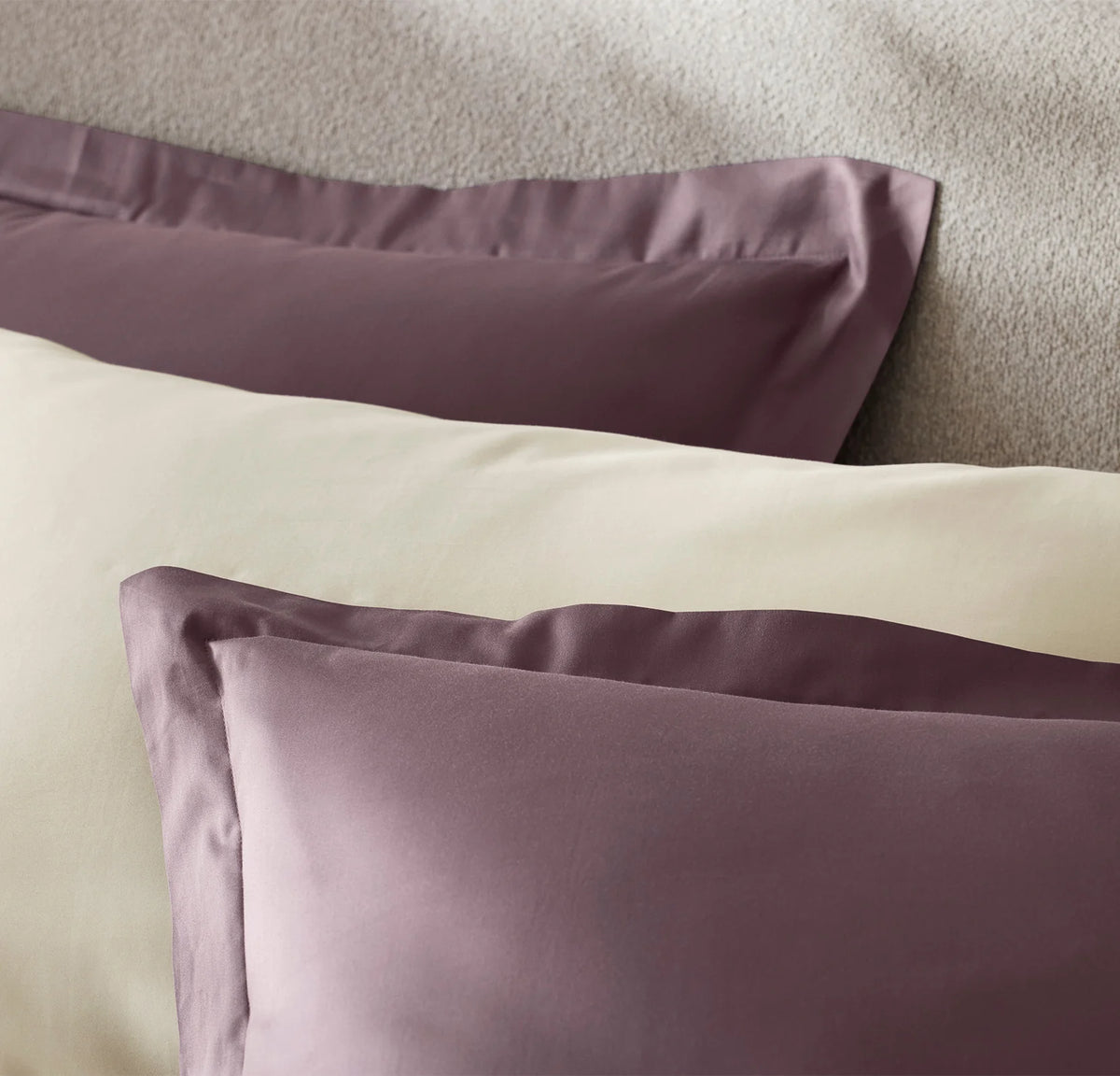 Percale Hemmed Duvet Set - Plum