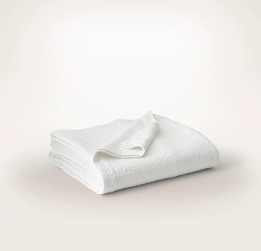 Dappled Vela Classic Coverlet - White