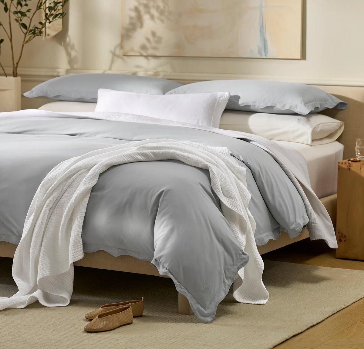 Signature Embellished Duvet Set - Shore/Shore Curved Edge