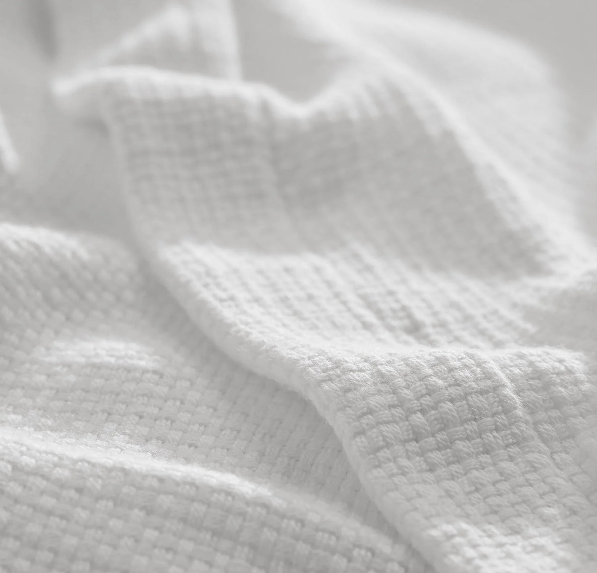 Lightweight Bed Blanket - White