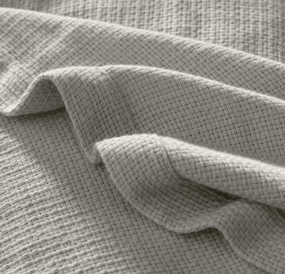 Lightweight Bed Blanket - Pewter