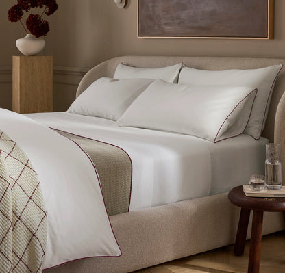 Signature Embellished Sheet Set - White/Holly Piped Edge