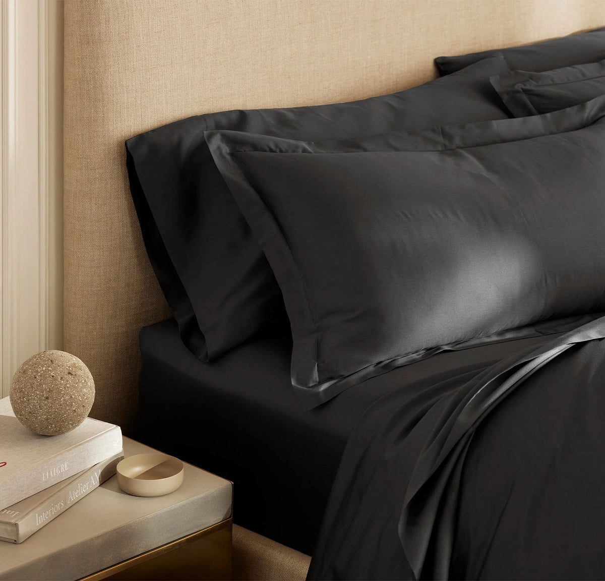 Signature Hemmed Duvet Set - Night