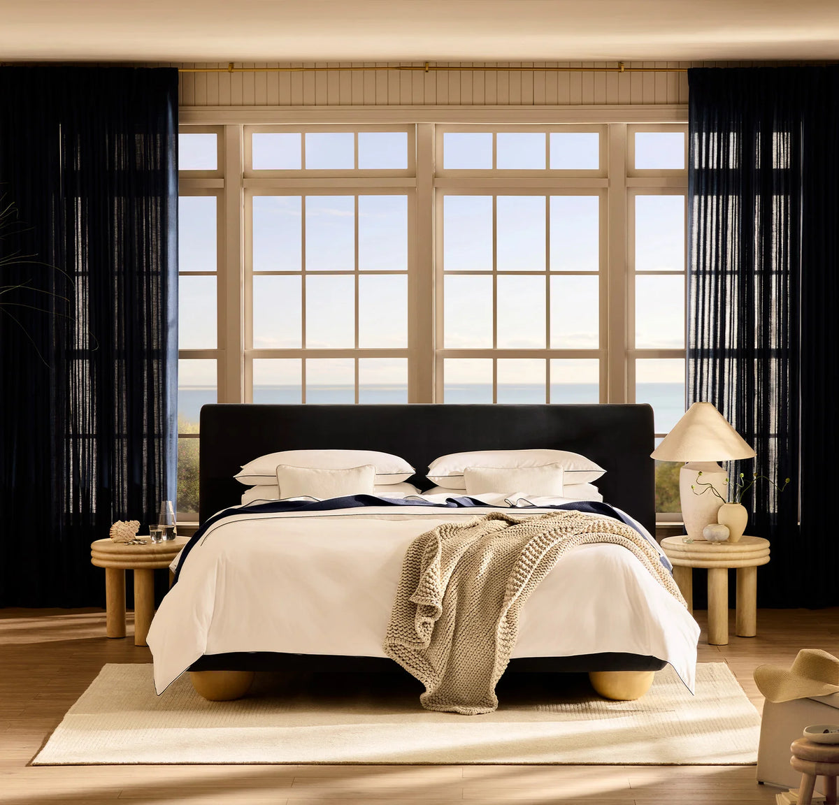 Signature Embellished Duvet Set - White/Coastal Navy Piped Edge
