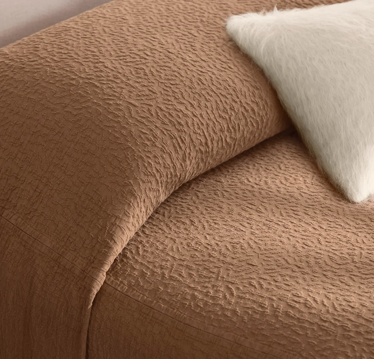 Dappled Vela Classic Coverlet - Deep Camel