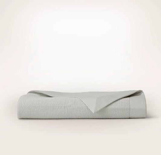 Signature Stitchline Quilt - Mist