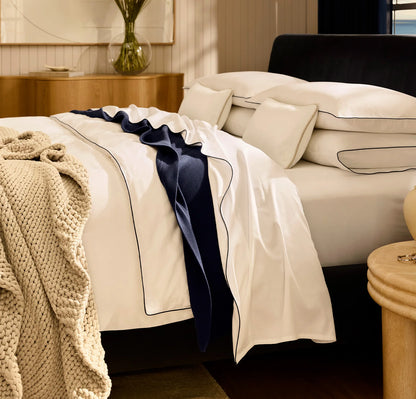Signature Embellished Duvet Set - White/Coastal Navy Piped Edge