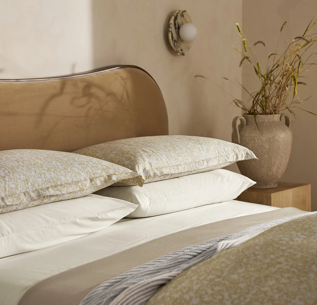 Signature Hemmed Duvet Set - Honey Garden
