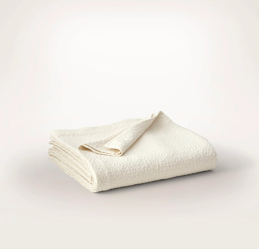 Dappled Vela Classic Coverlet - Cream