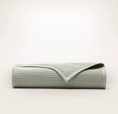 Signature Textured Stitch Quilt - Sageleaf