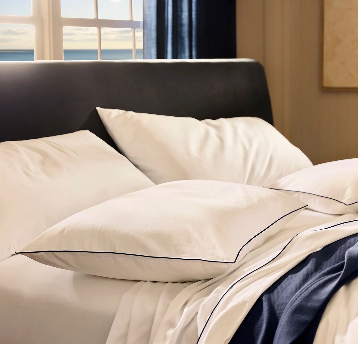 Signature Embellished Duvet Set - White/Coastal Navy Piped Edge
