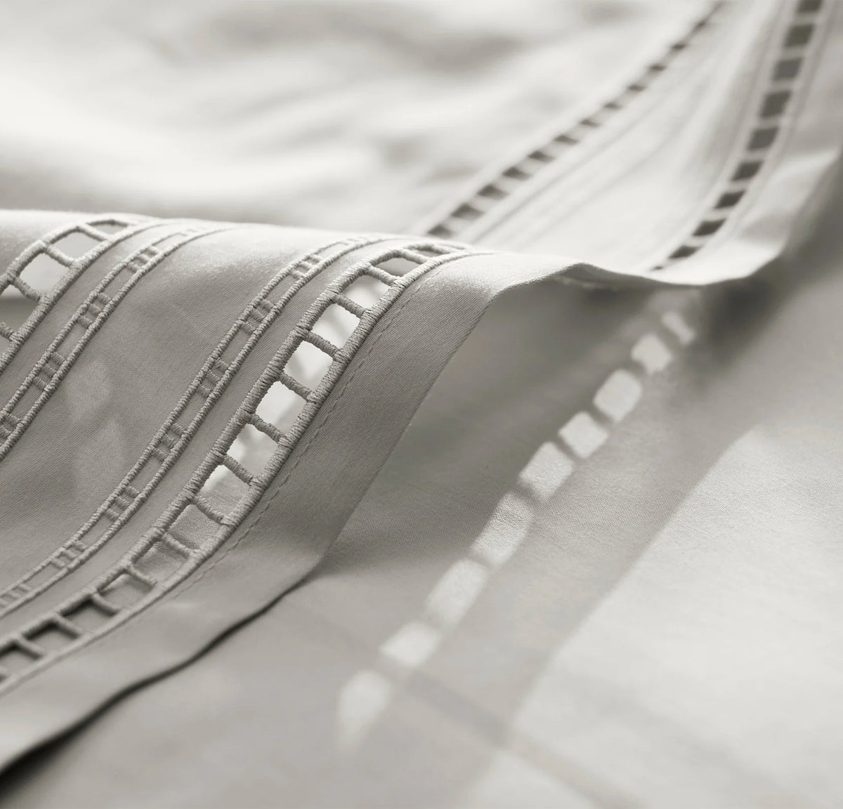 Signature Embellished Sheet Set - Mist/Mist Ladder Stitch