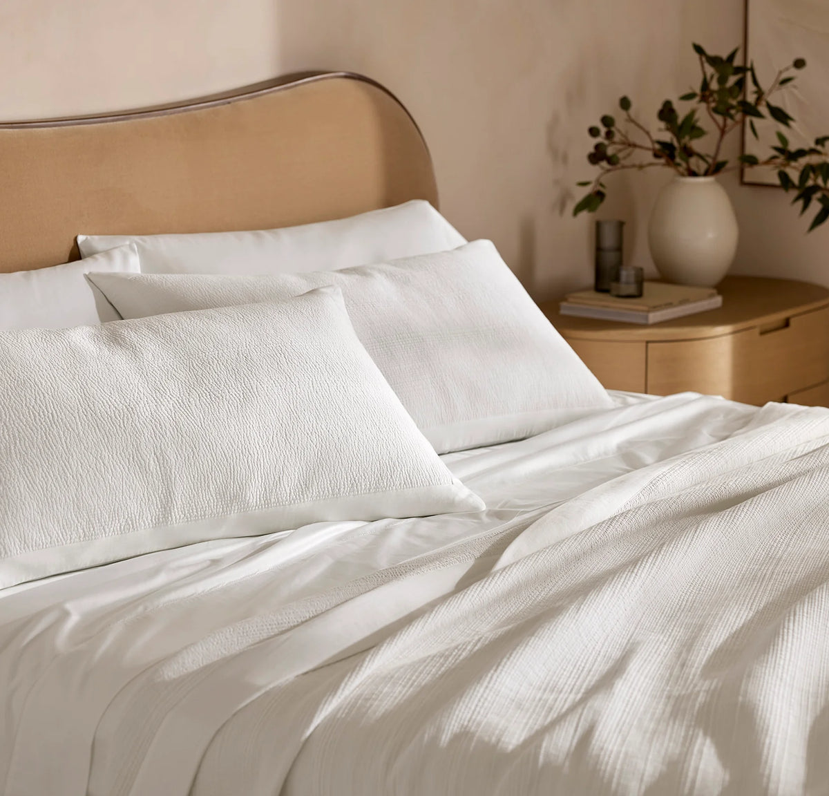 Signature Stitchline Sham - White
