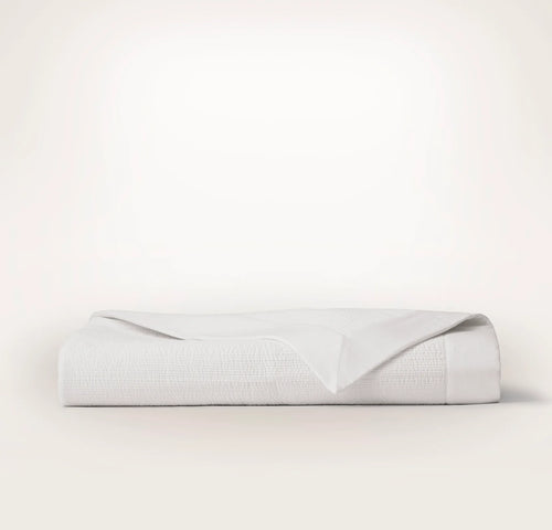 Signature Stitchline Quilt - White