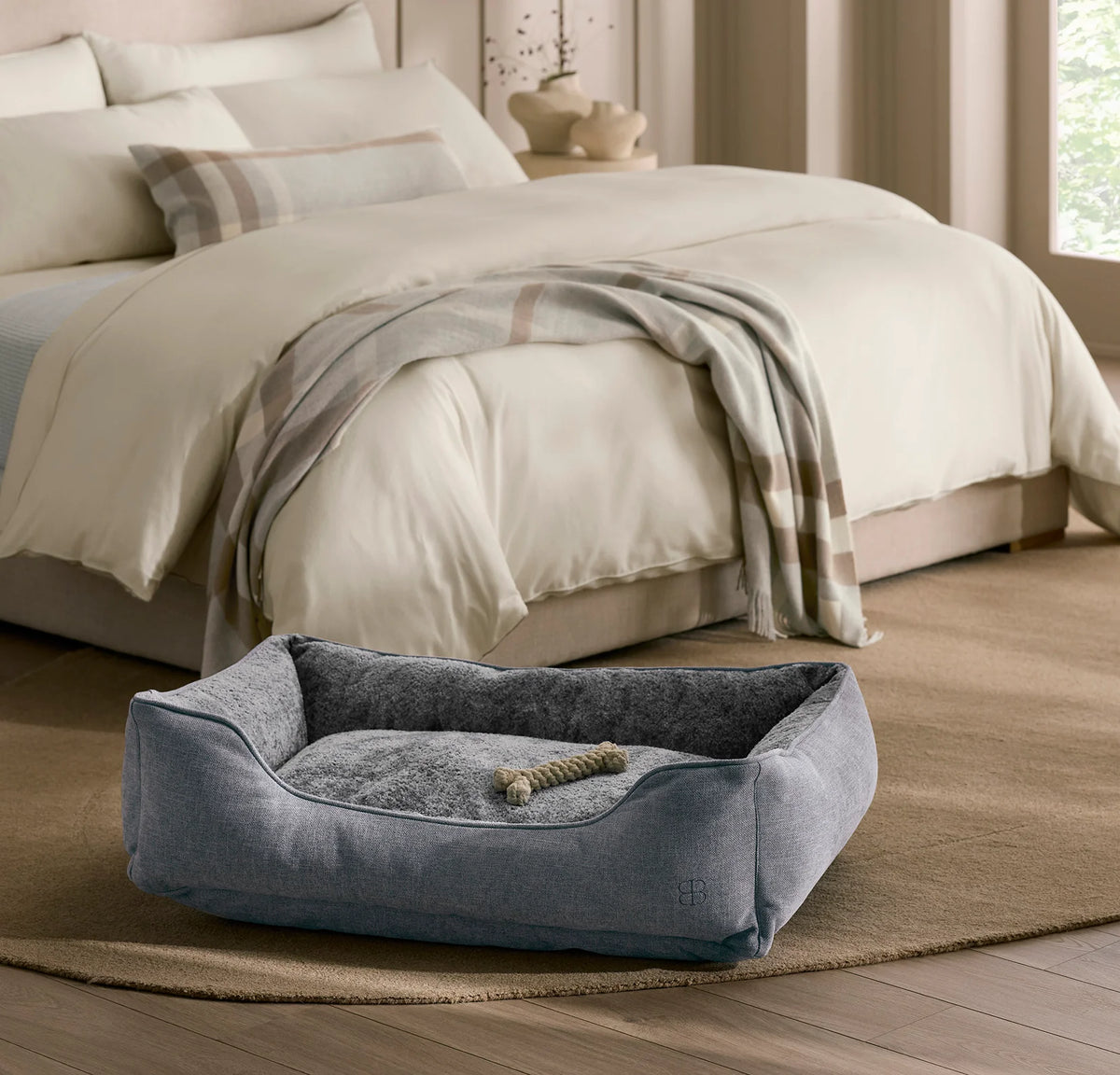 Piped Edge Pet Bed - Water