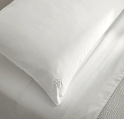 Signature Embellished Duvet Set - White/White Piped Edge