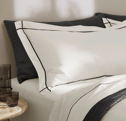 Signature Embellished Duvet Set - White/Night Embroidered
