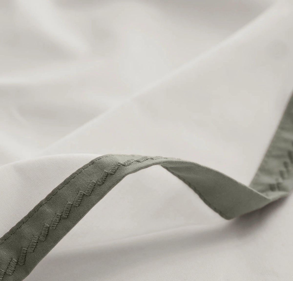 Percale Embellished Sheet Set - White/Juniper Framed