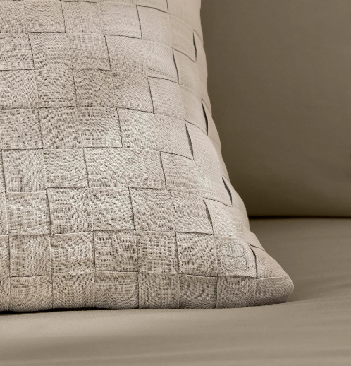 Linen Woven Icon Pillow Cover (Petite Lumbar) - Melange Shore