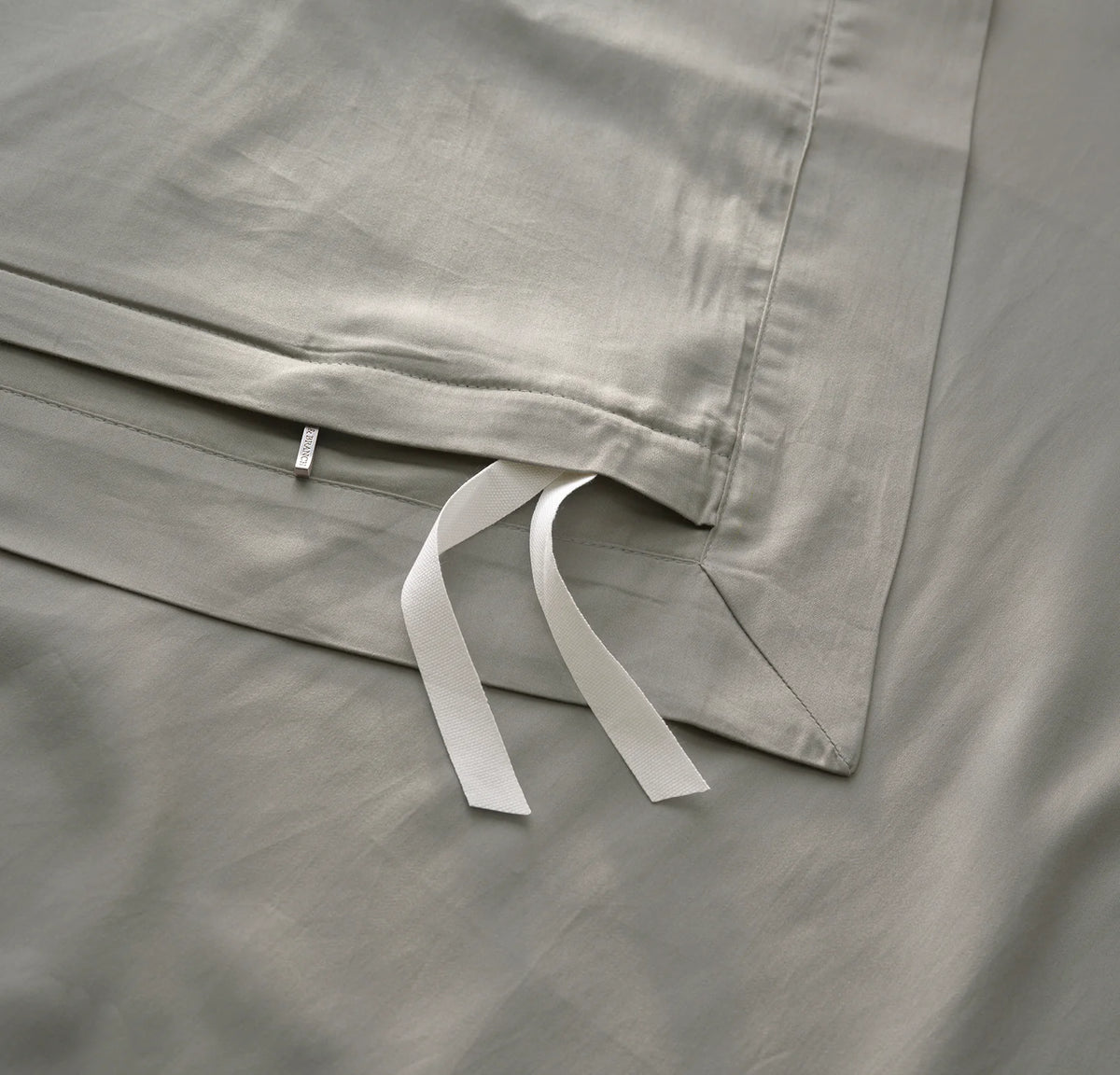 Signature Hemmed Duvet Set - Pewter