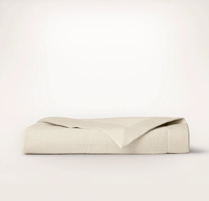 Signature Stitchline Quilt - Cream