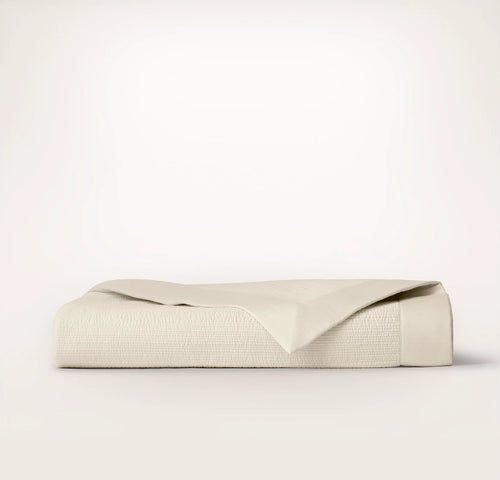 Signature Stitchline Quilt - Cream