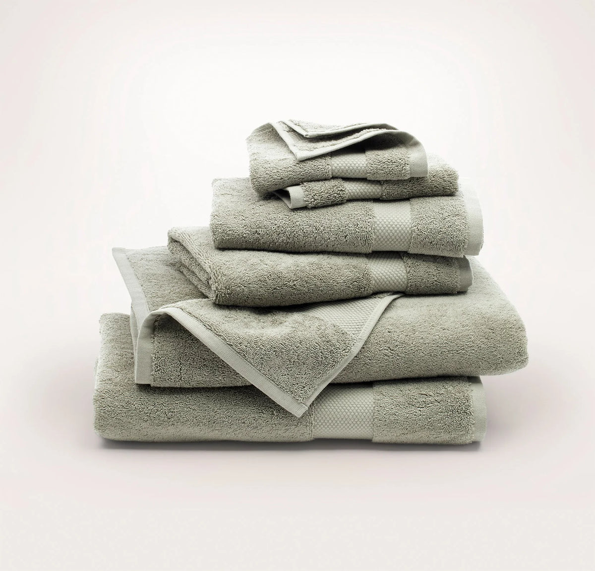 Plush Bath Towel Set