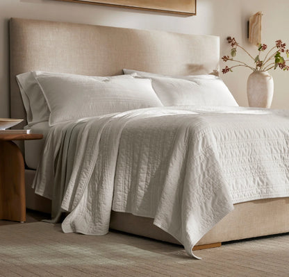 Signature Stripe Quilt Set - White