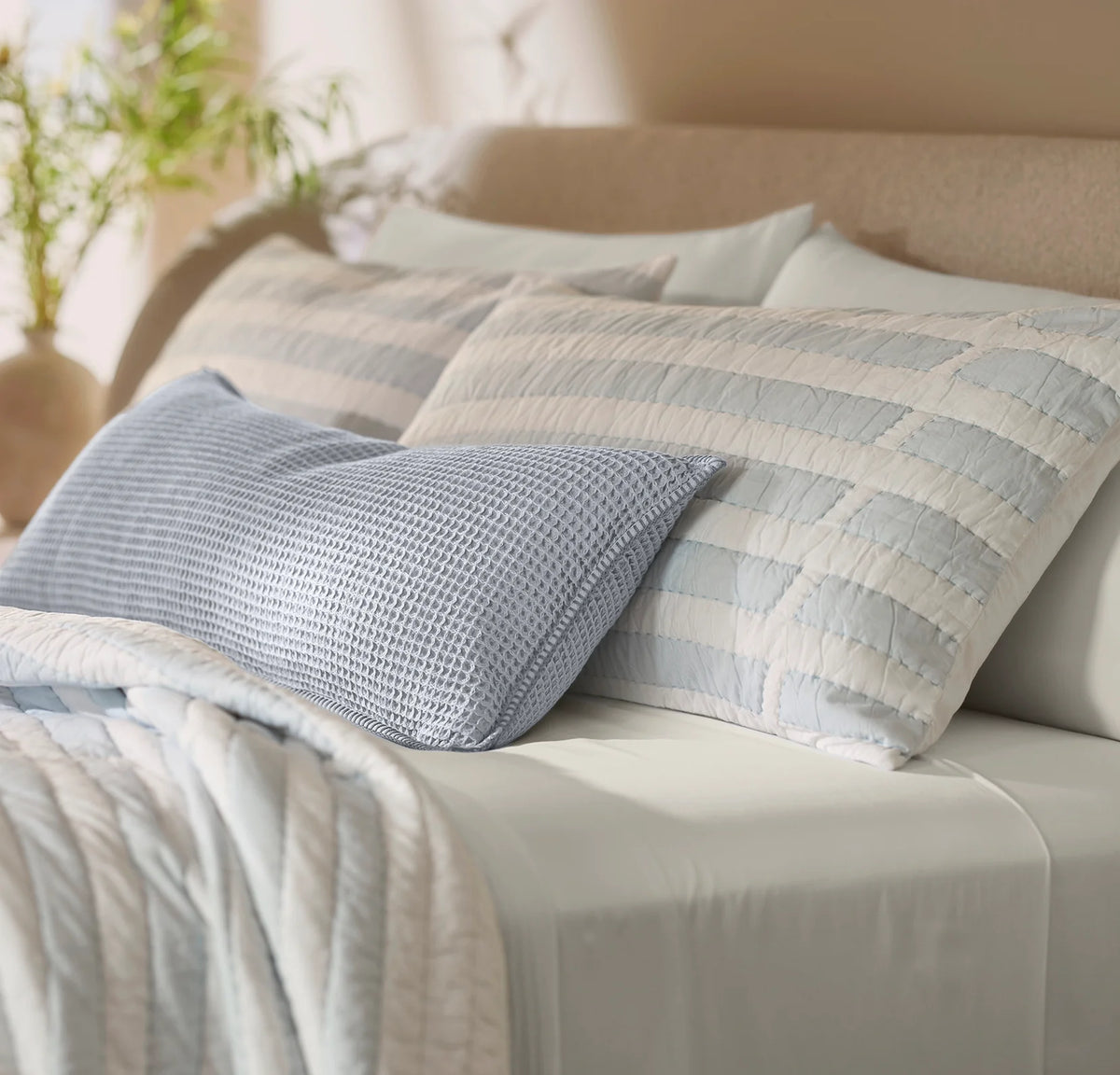 Shoreline Quilt Set - White/Seabreeze