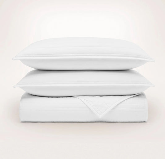 Signature Stripe Quilt Set - White