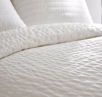 Relaxed Seersucker Duvet Set - White