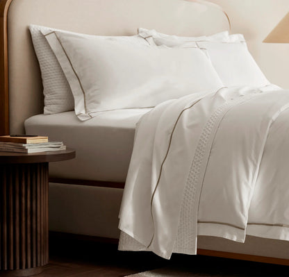 Percale Embellished Duvet Set - White/Oak Embroidered