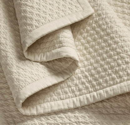 Signature Textured Stitch Quilt - Cream