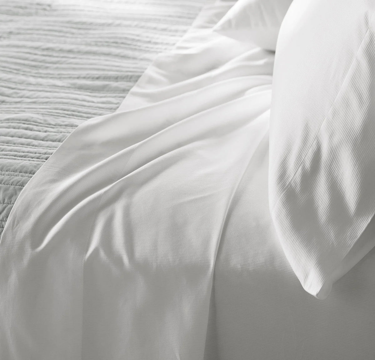 Signature Hemmed Fabric Swatch - White Textured Stripe